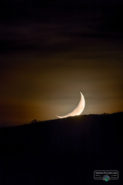 photo coucher de lune sur l'horizon du Verdon